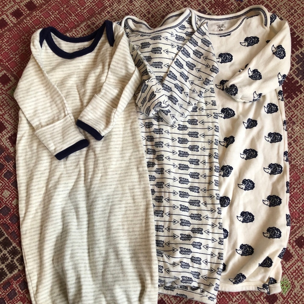 3 organic cotton gowns NEW AND EUC 0-6 months